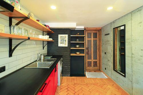 Tbilisi Heart Funky 1BR Apt By Wehost