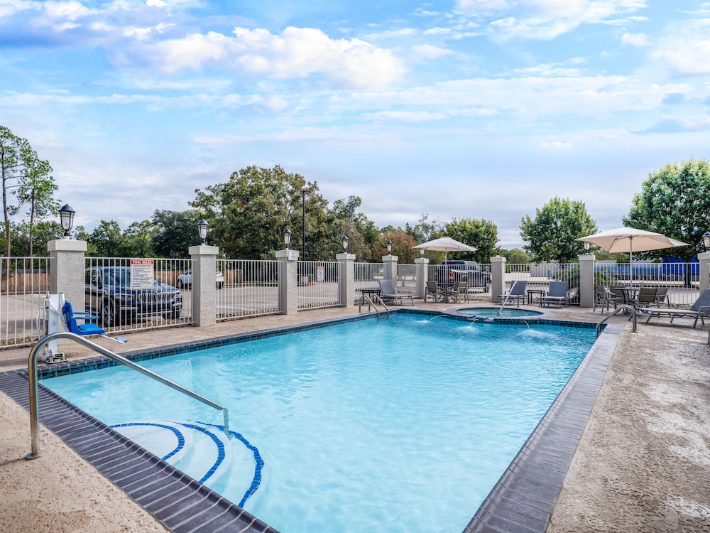 Holiday Inn Express Hotel & Suites Beaumont Nw By Ihg - photo 17
