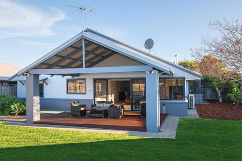 Light Bright On Seattle Quindalup Dunsborough — Quindalup