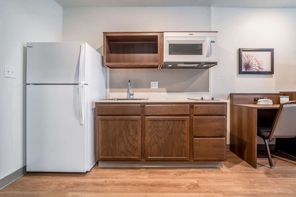 WoodSpring Suites Naples West - photo 10