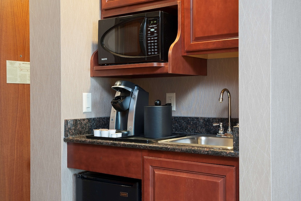 Hilton Garden Inn Columbus Edinburgh - photo 13