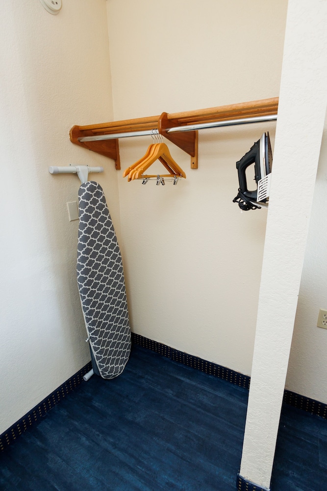 Garnet Inn & Suites Orlando - photo 47