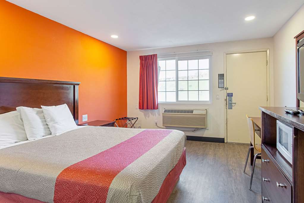 Motel6 Pendleton OR West - photo 9