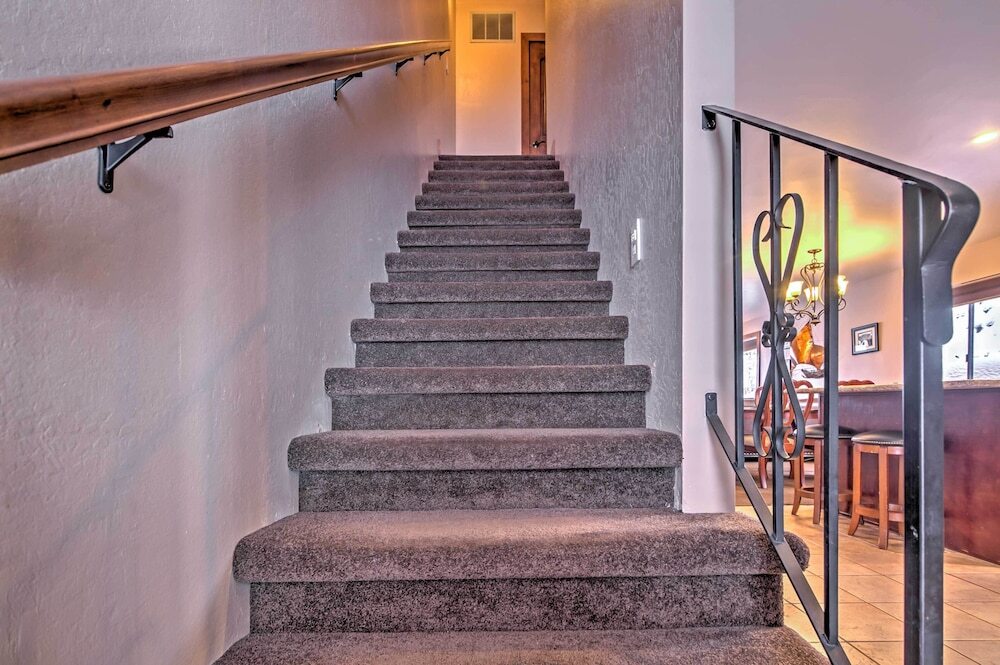 Private Deck and Community Pool Incline Village Gem