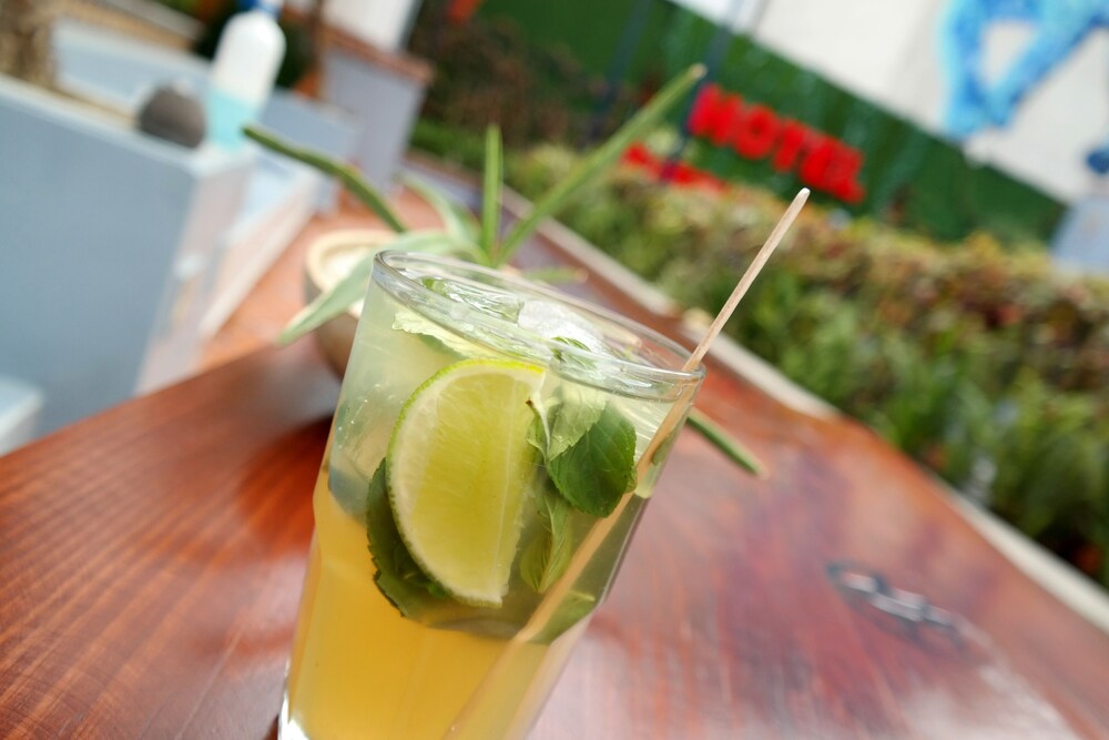 Hotel Bar