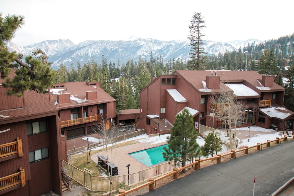 Mammoth Ski & Racquet Club - photo 70