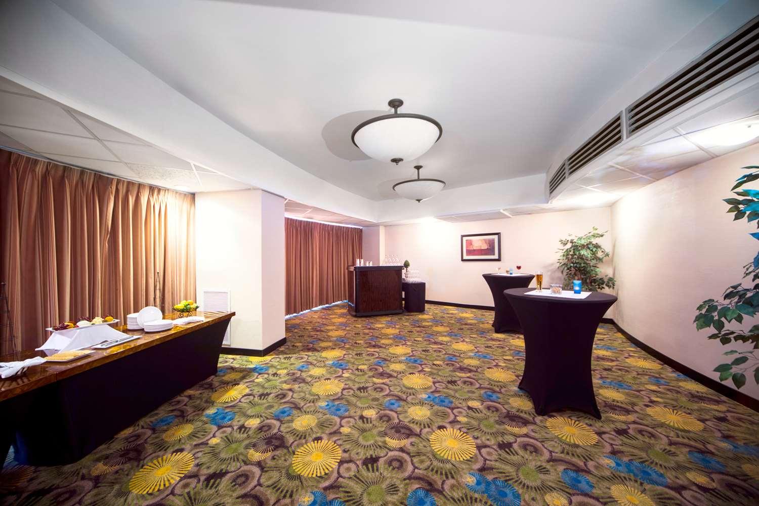 DoubleTree by Hilton Hotel Portland - photo 17