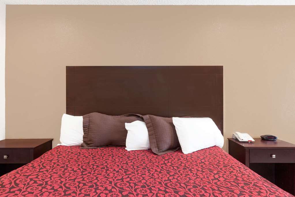Days Inn by Wyndham Arcadia Louisiana - photo 6