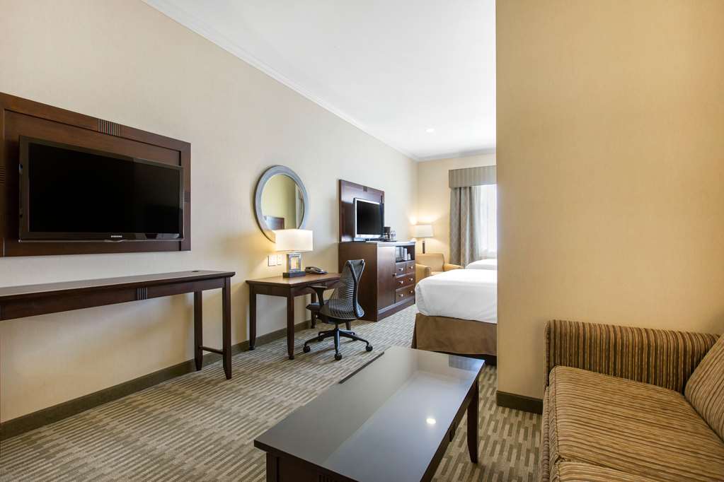 The Oaks Hotel & Suites - photo 36