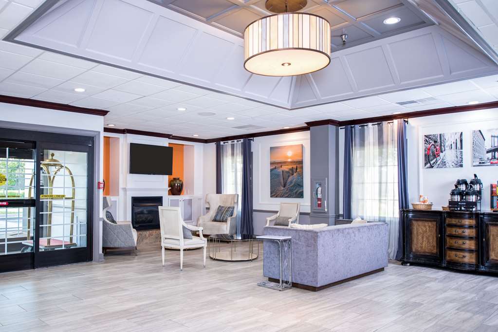 Clarion Hotel & Conference Center Leesburg - photo 2