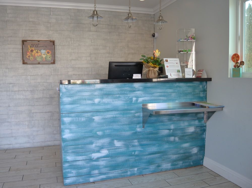 Marina Inn and Suites - photo 21