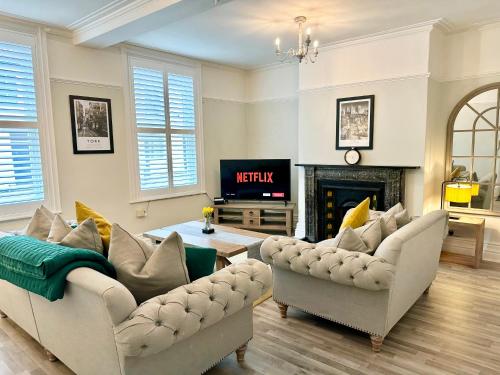Gillygate Nest with Free Allocated Parking — 4-Star Luxury Hotel in York, United Kingdom