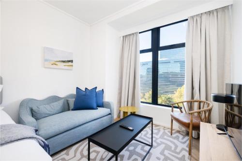 Zeeland Pier 707 7th Floor Studio near CTICC with FREE Onsite Parking