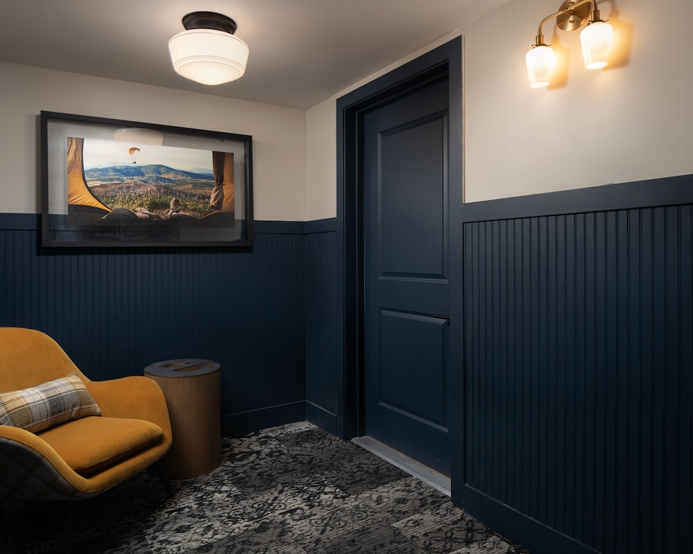 The Eddy Taproom & Hotel - photo 49