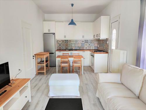 Asmini Beach Apartments — Aidipsos — photo 2