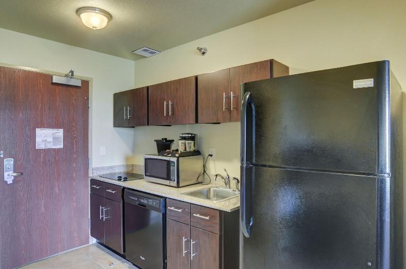 Cobblestone Inn & Suites Eaton - photo 34