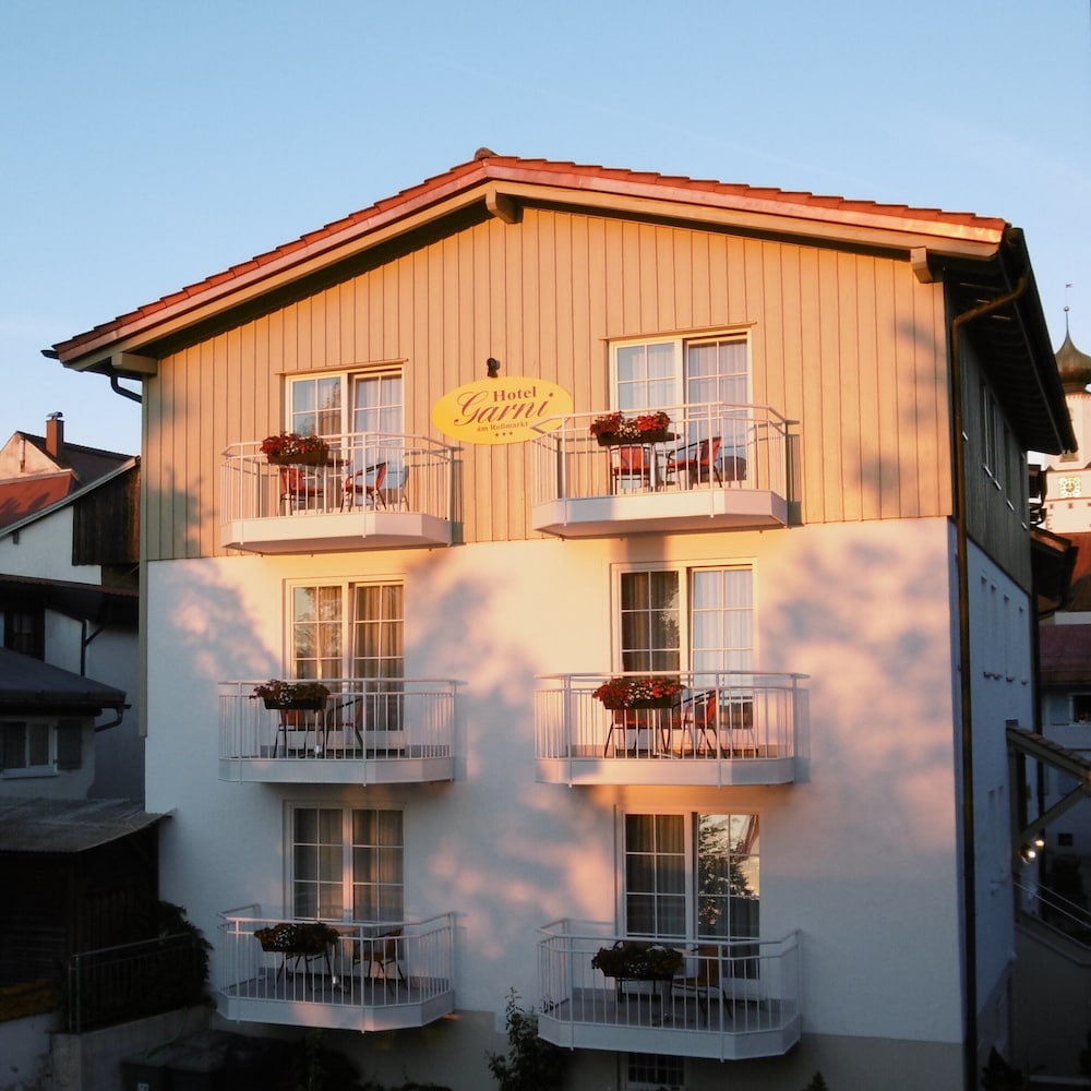 Hotel Garni — hotel in Isny