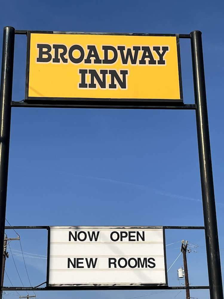 Broadway Inn San Antonio - photo 17