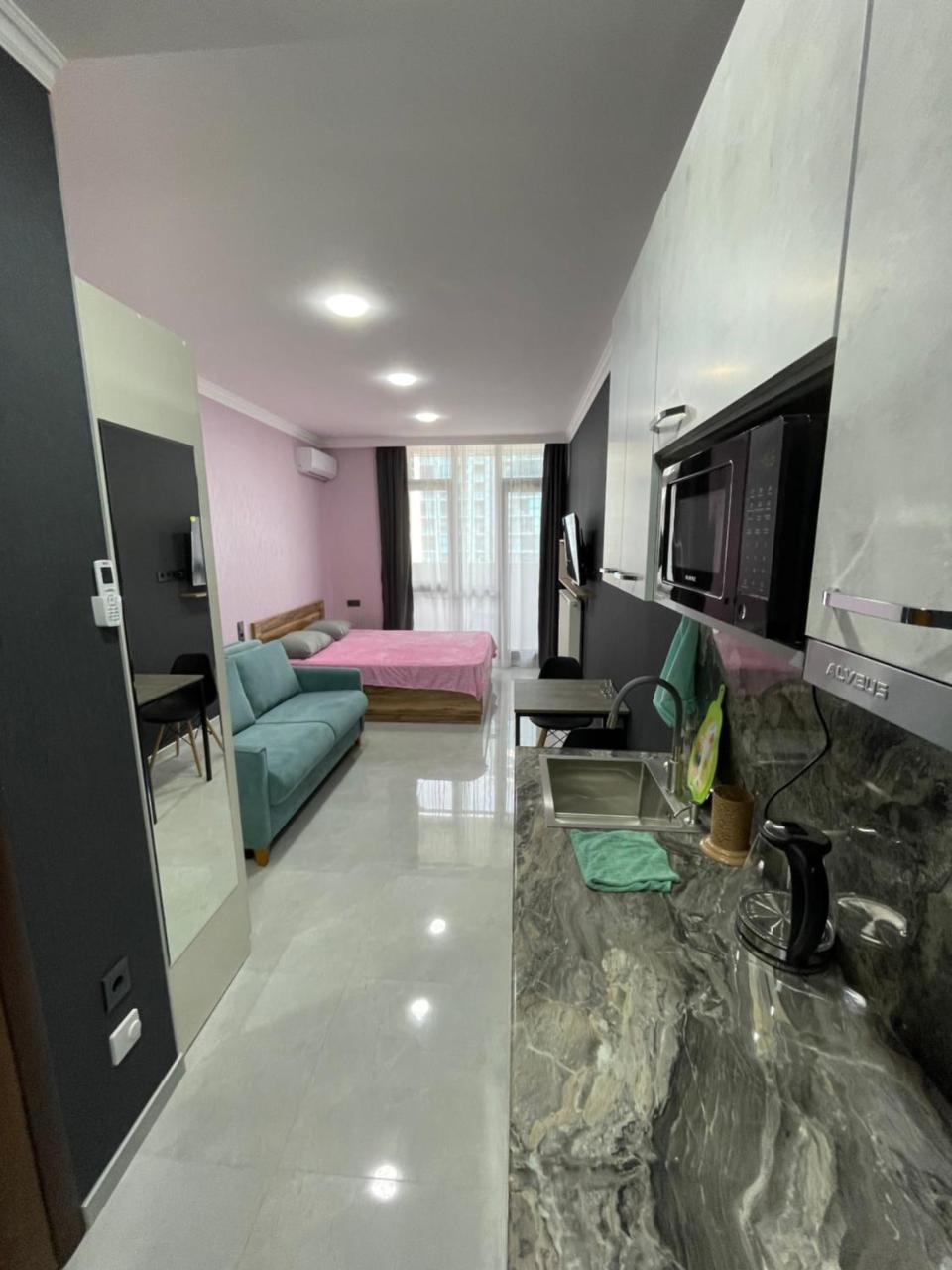 Batumi Apartment Rose