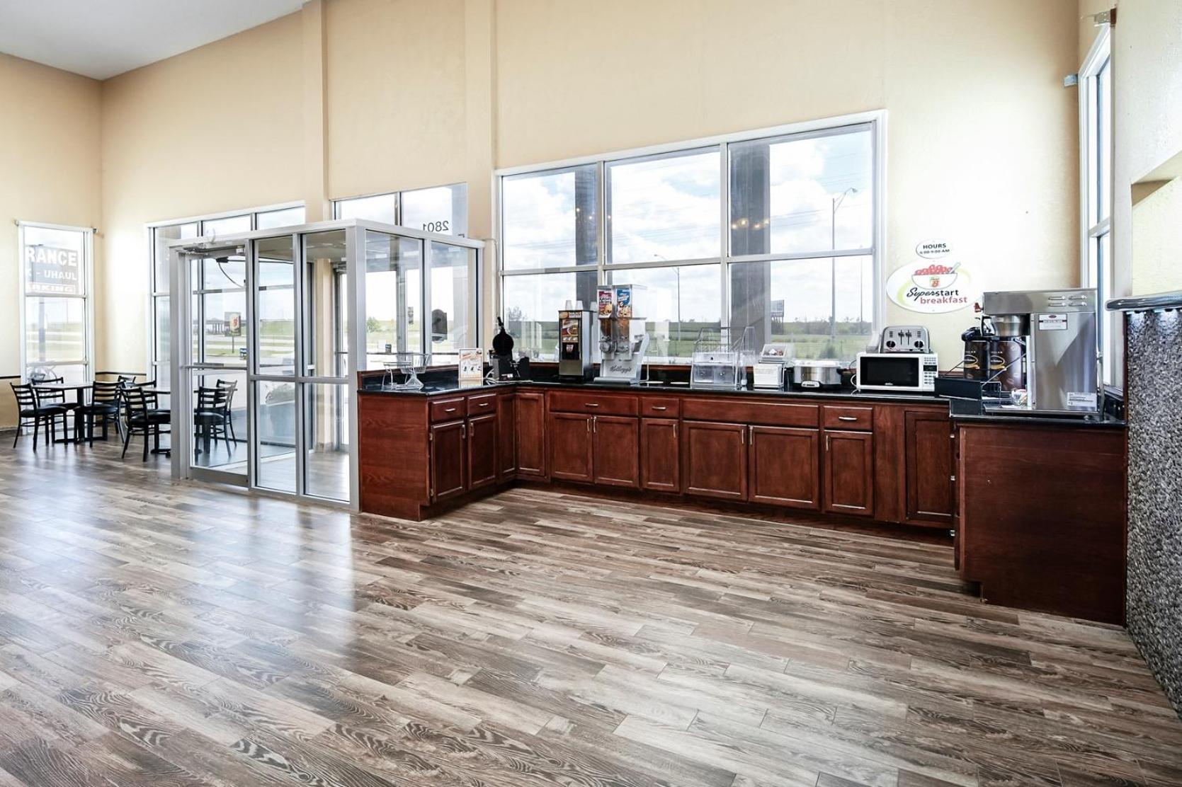 Super 8 by Wyndham Elk City - photo 21