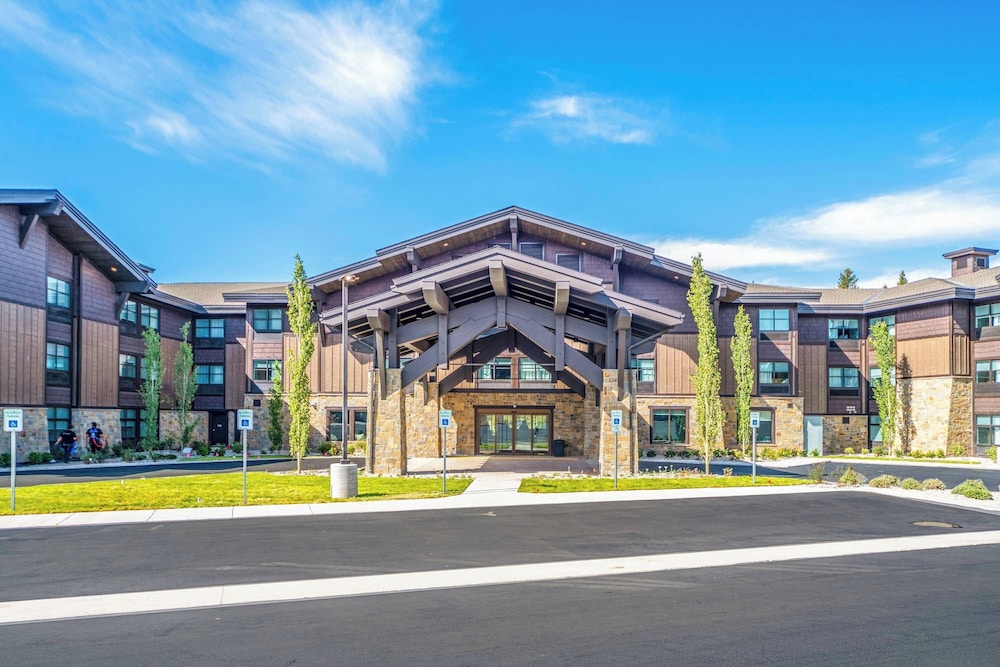 SpringHill Suites by Marriott Island Park Yellowstone - photo 58