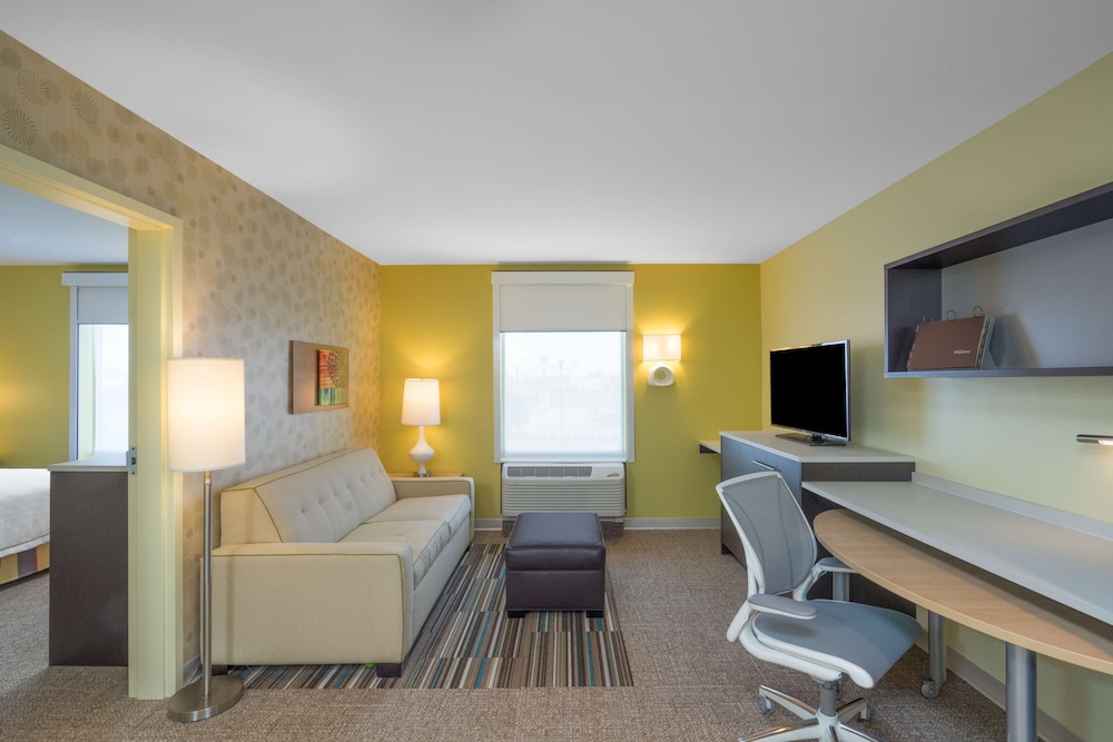 Home2 Suites by Hilton Bowling Green Hotel - photo 11