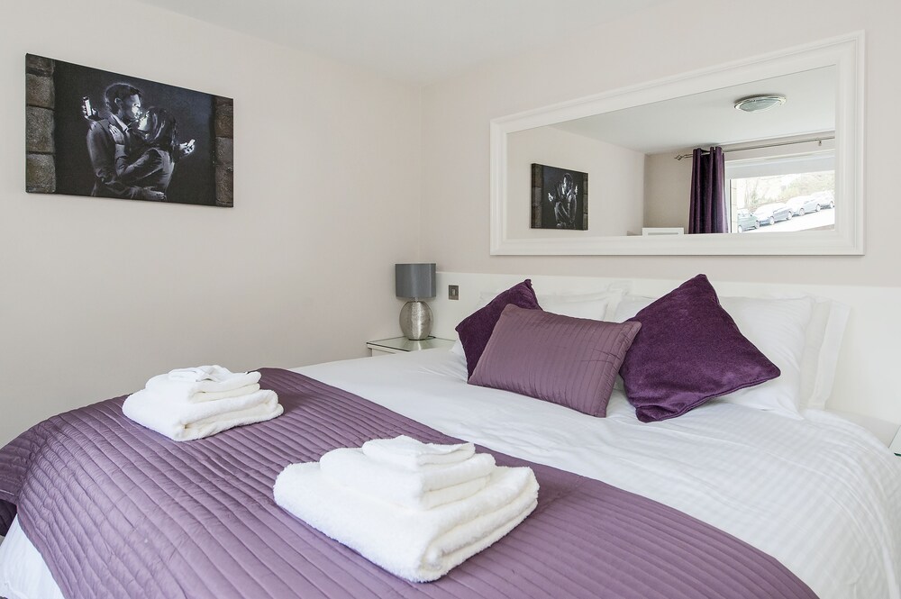 2 Hedgemead Court in Bath, United Kingdom