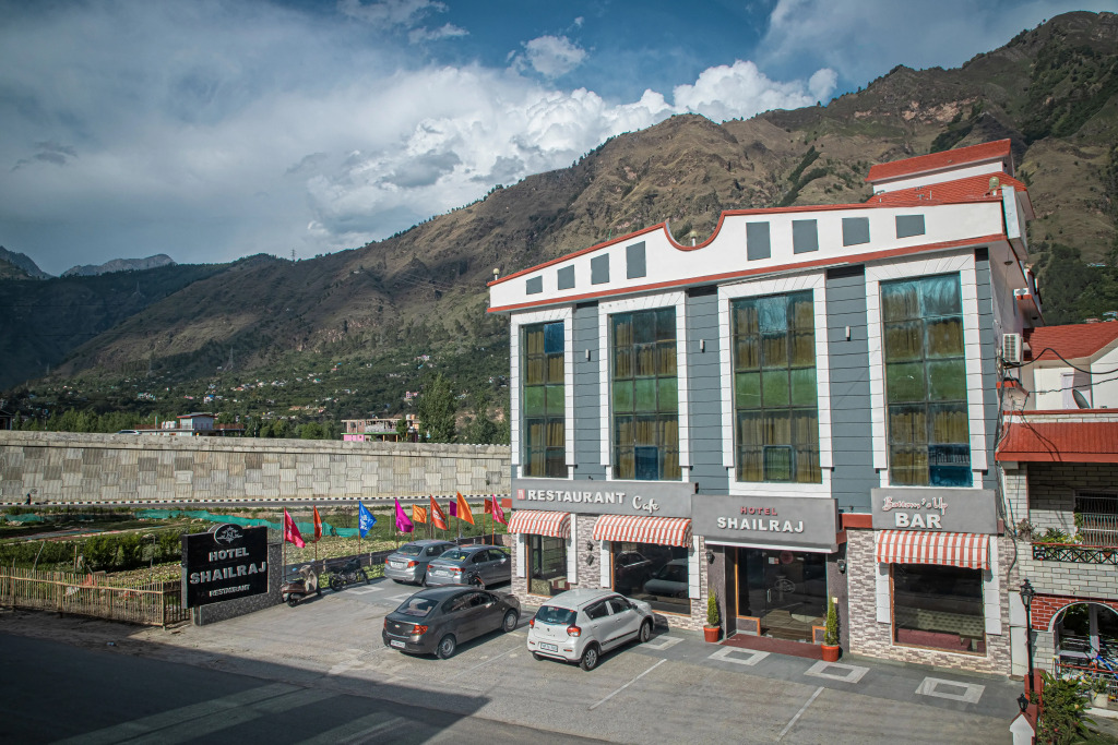 Hotel Shailraj in Kulu, India