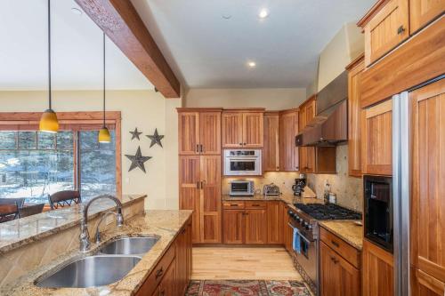 Tramontana Condominium By Telluride Resort Lodging - photo 3