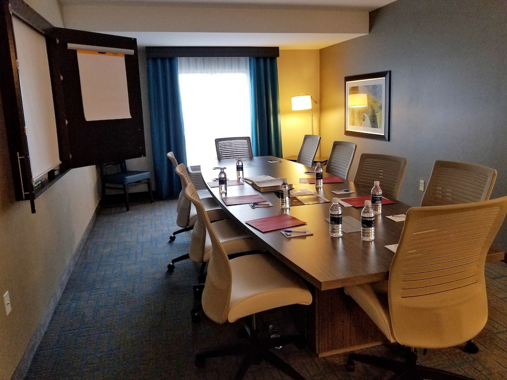 Holiday Inn & Suites Syracuse Airport Liverpool by IHG - photo 74
