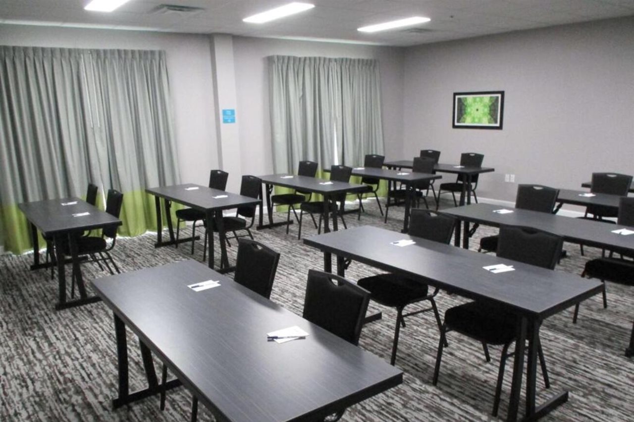 Best Western Plus Executive Residency Marion - photo 9