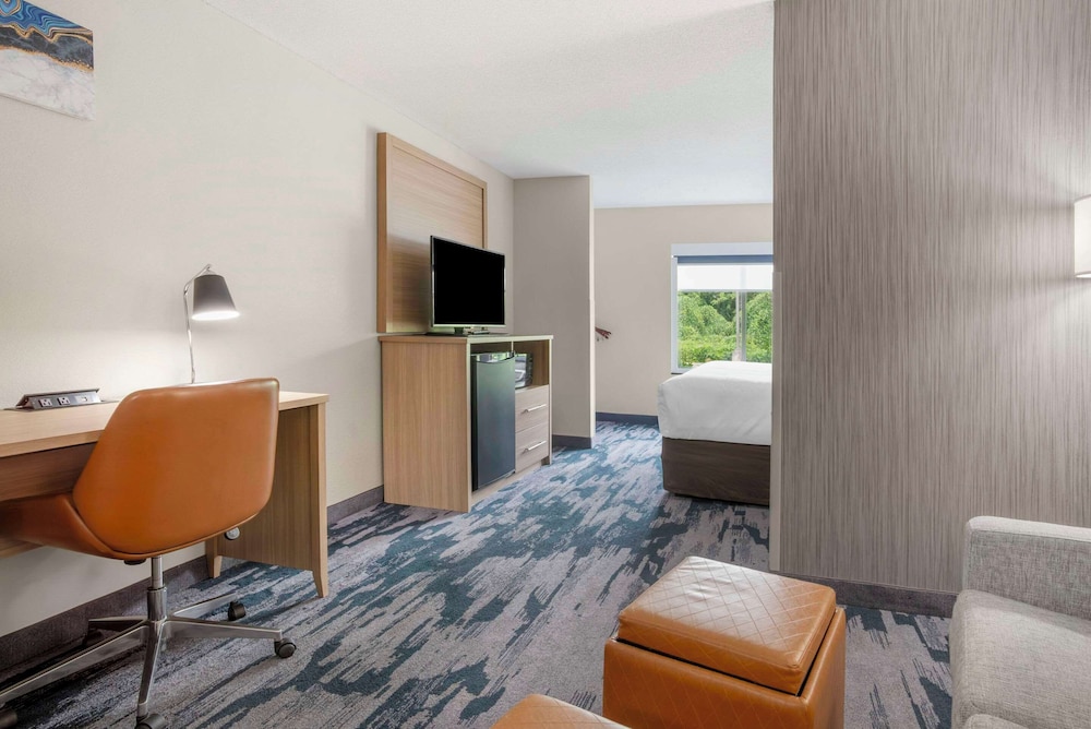 Comfort Suites At WestGate Mall - photo 17