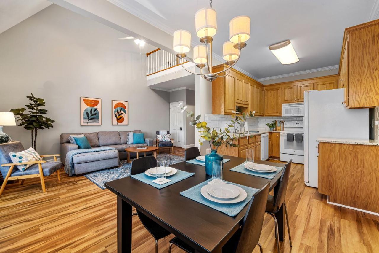 The Cloverleaf Near Downtown Cary & RDU — hotel in Cary