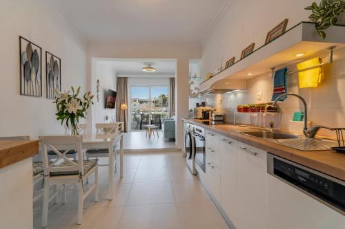 Howard Luxury APT — 4-Star Luxury Hotel in Agios Nikolaos, Greece