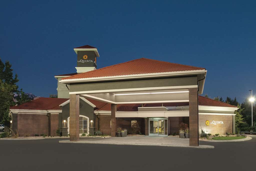 La Quinta Inn & Suites by Wyndham Orem University Pwy Provo — Orem — photo 4