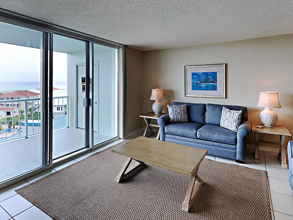 Tristan Towers by Southern Vacation Rentals - photo 32