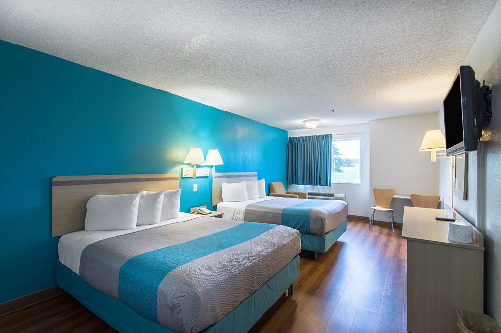 Motel 6 Lawrence KS - photo 10