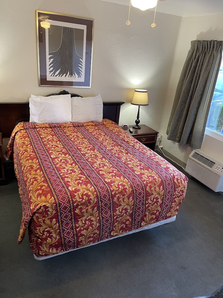 Crystal Motel - photo 10