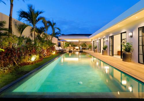 Villa Sabaya 4 Bedroom Private Pool Villa — 4-Star Luxury Hotel in Canggu, Indonesia