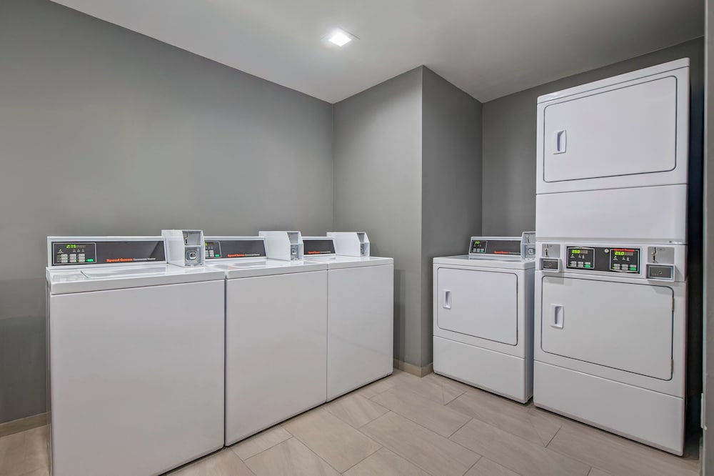Holiday Inn Express San Diego South National City by IHG - photo 24