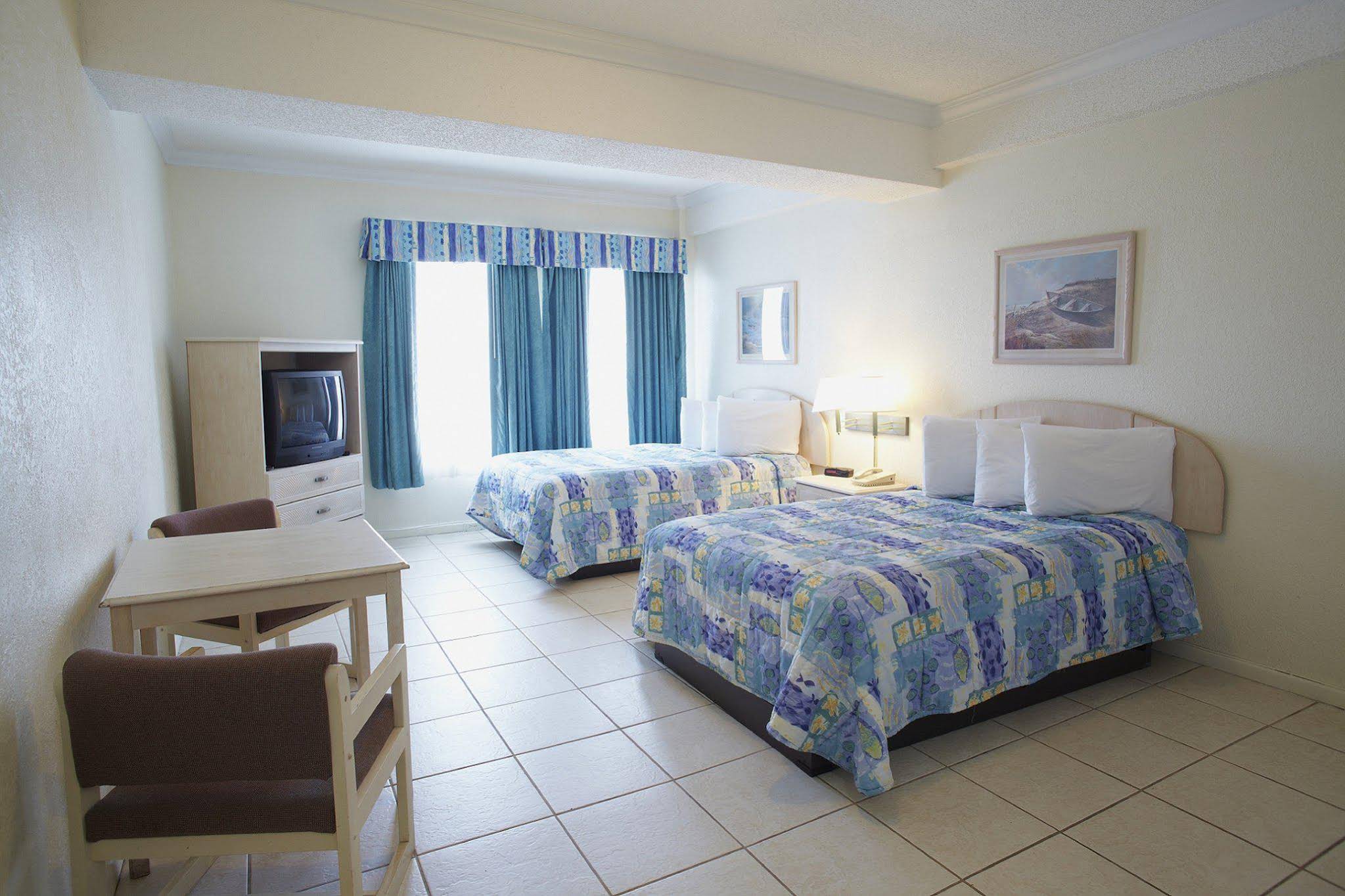 The Hollywood Beach Resort by RevMBE Consulting - photo 33