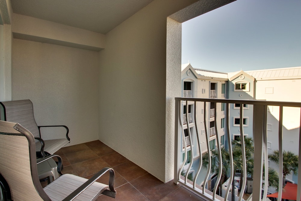Holiday Inn Resort Orlando Lake Buena Vista by IHG - photo 39