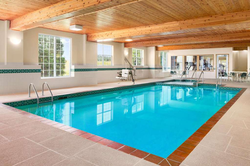 Country Inn & Suites by Radisson Kenosha Pleasant Prairie - photo 13