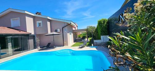 Luxury Villa Nevena Pool&Jacuzzi — 4-Star Luxury Hotel in Mostar, Bosnia and Herzegovina