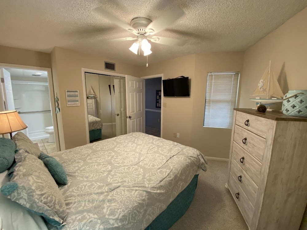 Royal Garden Resort 1205 2 Bedroom Condo by RedAwning - photo 3