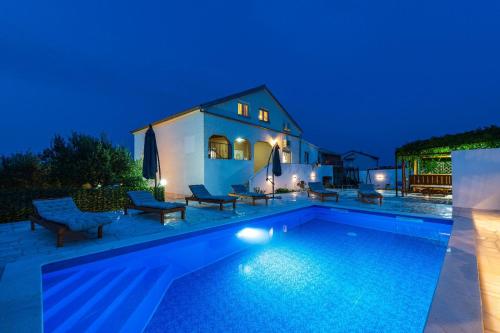 Villa Gabi — 4-Star Luxury Hotel in Pridraga, Croatia