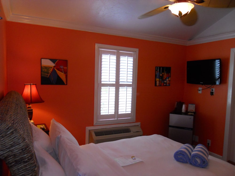 Duval Inn - photo 32