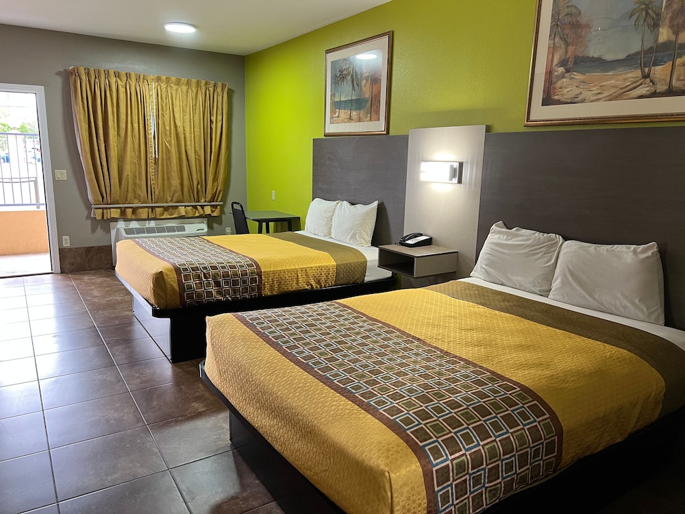 Texas Inn Weslaco - photo 33
