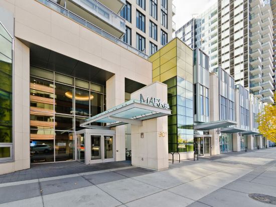 Luxury Mark on 10th in Calgary, Canada
