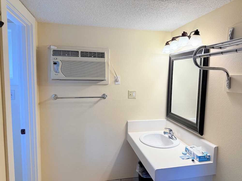 Timbers INN and Suites - photo 27